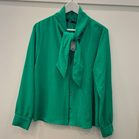 Zara Tops - NWT Zara Emerald Green Blouse with Neck Tie